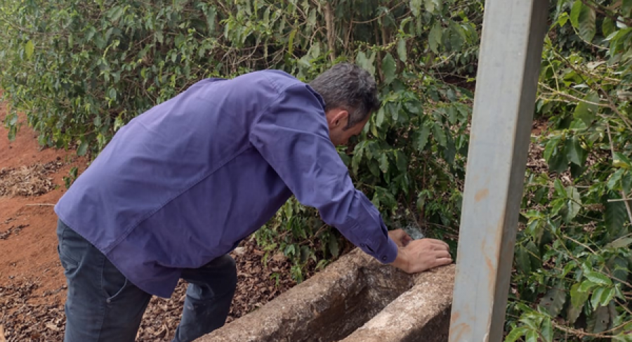 LABORATÓRIO CONTRATADO PELO SAAE REALIZA COLETA DE ÁGUA PERIÓDICA NA COMUNIDADE RURAL DO BARRO PRETO